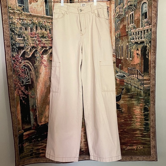 Beige Cargo Pants, 100% Cotton. Purchased from Nordstrom - Picture 1 of 4